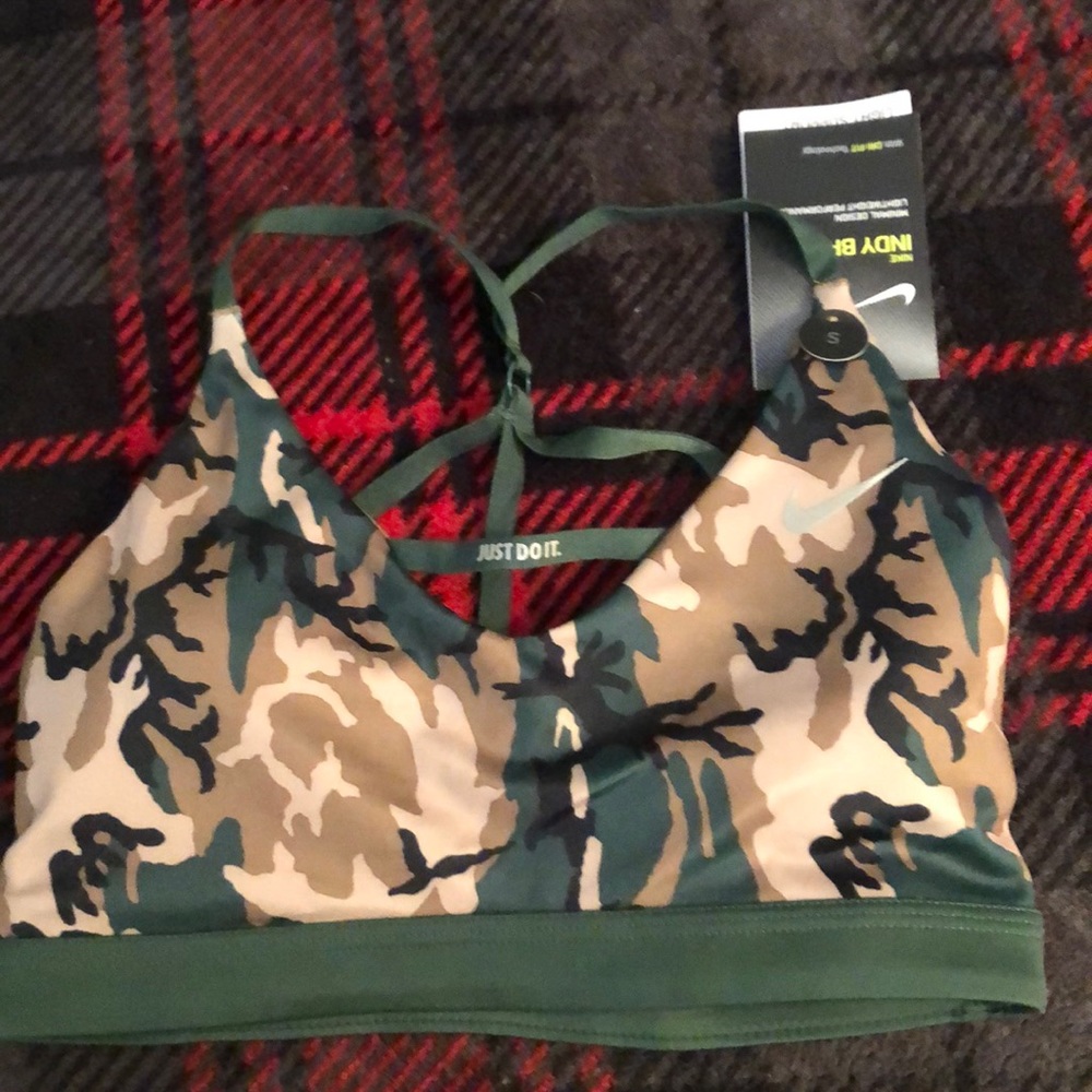 Nike bra. New with tag